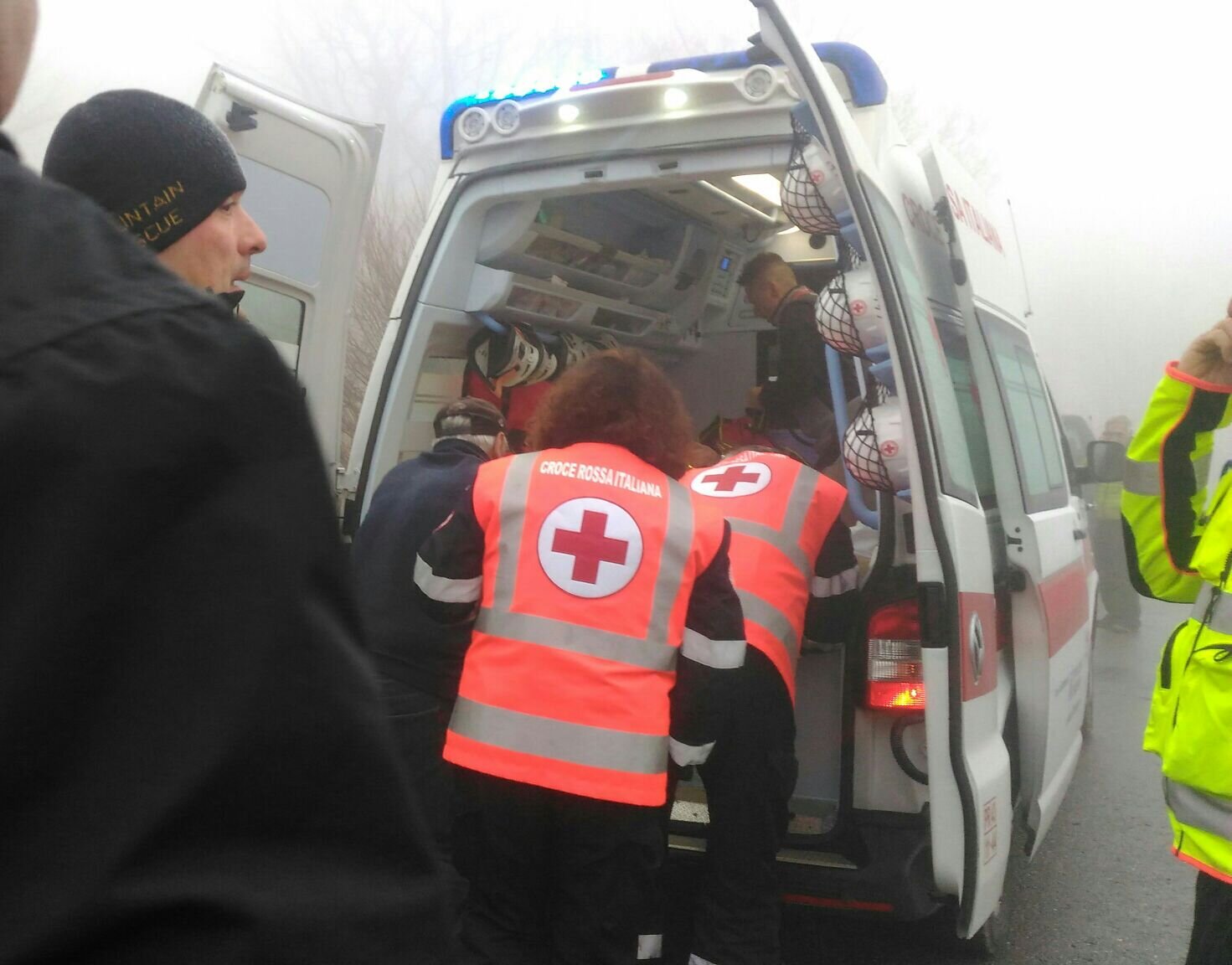 VALCIECA (Palanzano &ndash; Pr). Boscaiolo si infortuna ad una gamba; raggiunto e trasportato in ambulanza dopo un faticoso trasporto in barella.