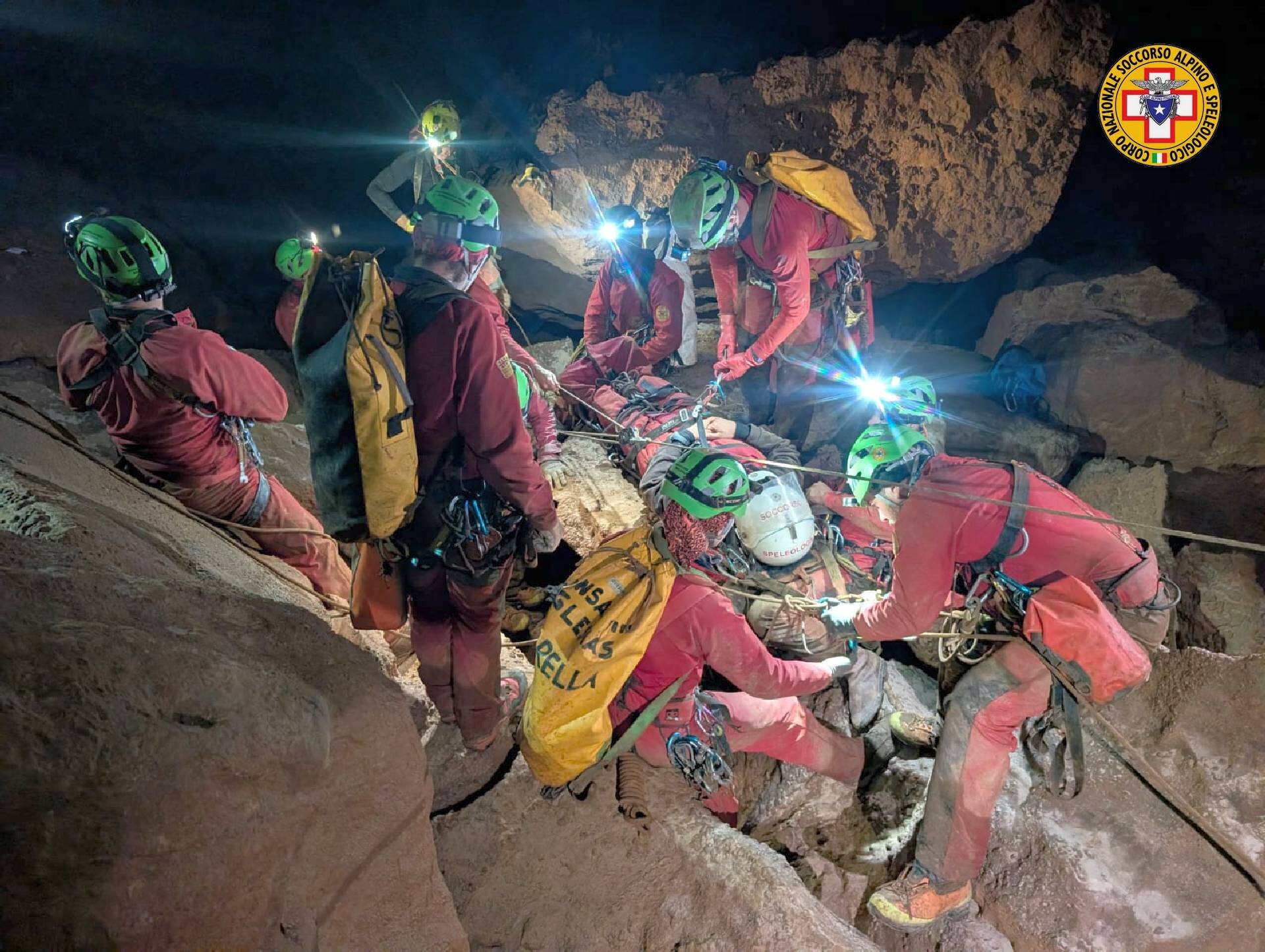 b9765aa3-c287-45c2-953c-94fb069edef8.jpg b9765aa3-c287-45c2-953c-94fb069edef8.jpg