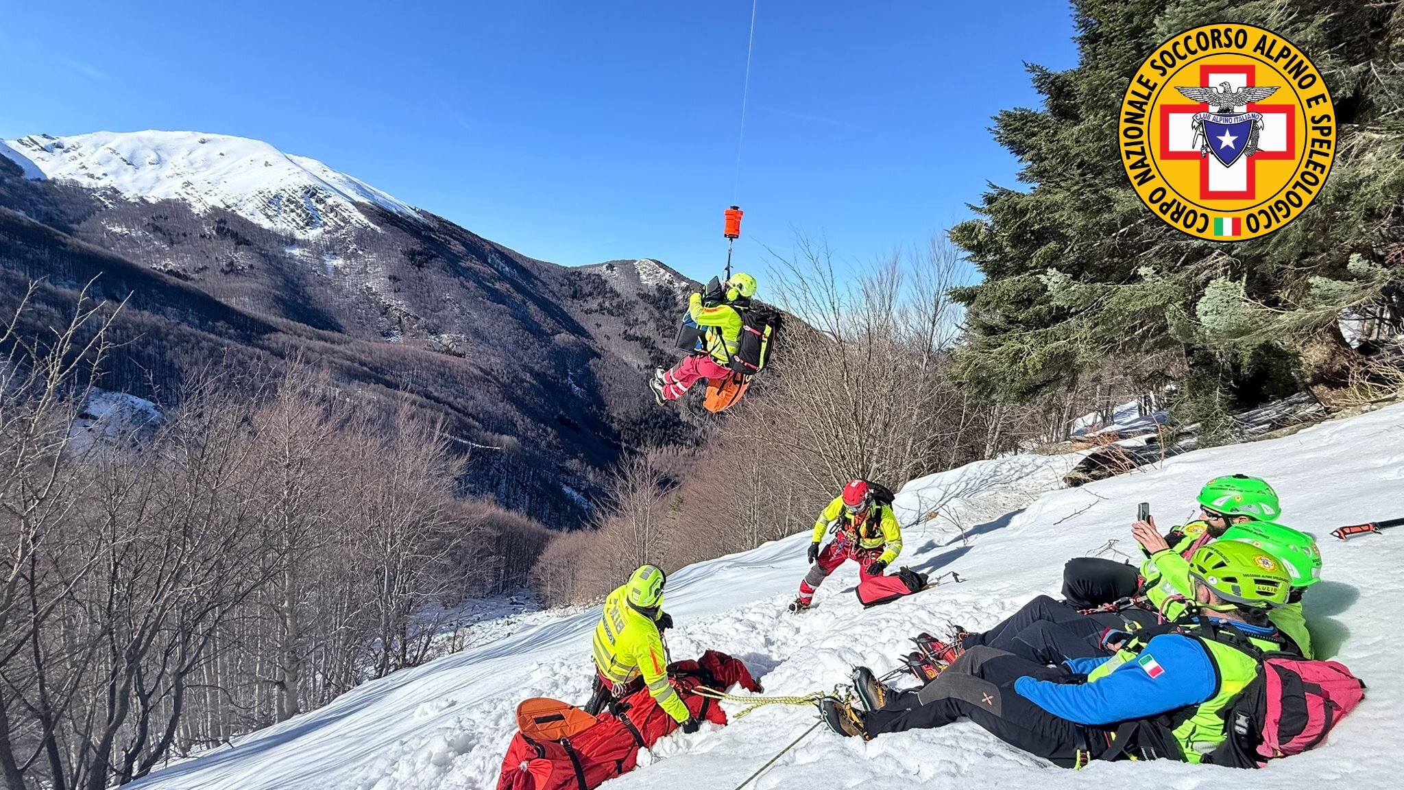 21 febbraio 2026. Appennino Parmense. Giornata di intenso lavoro per i tecnici SAER della stazione Monte Orsaro.