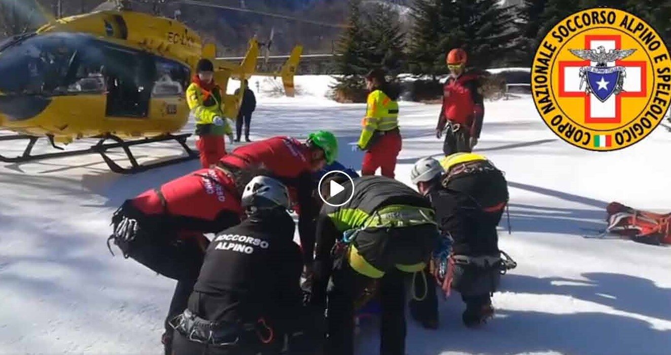 16 febbraio 2019. Lago Ballano (Monchio delle Corti - Pr). Escursionista scivola sul ghiaccio. Trasportata con l'elicottero in ospedale.