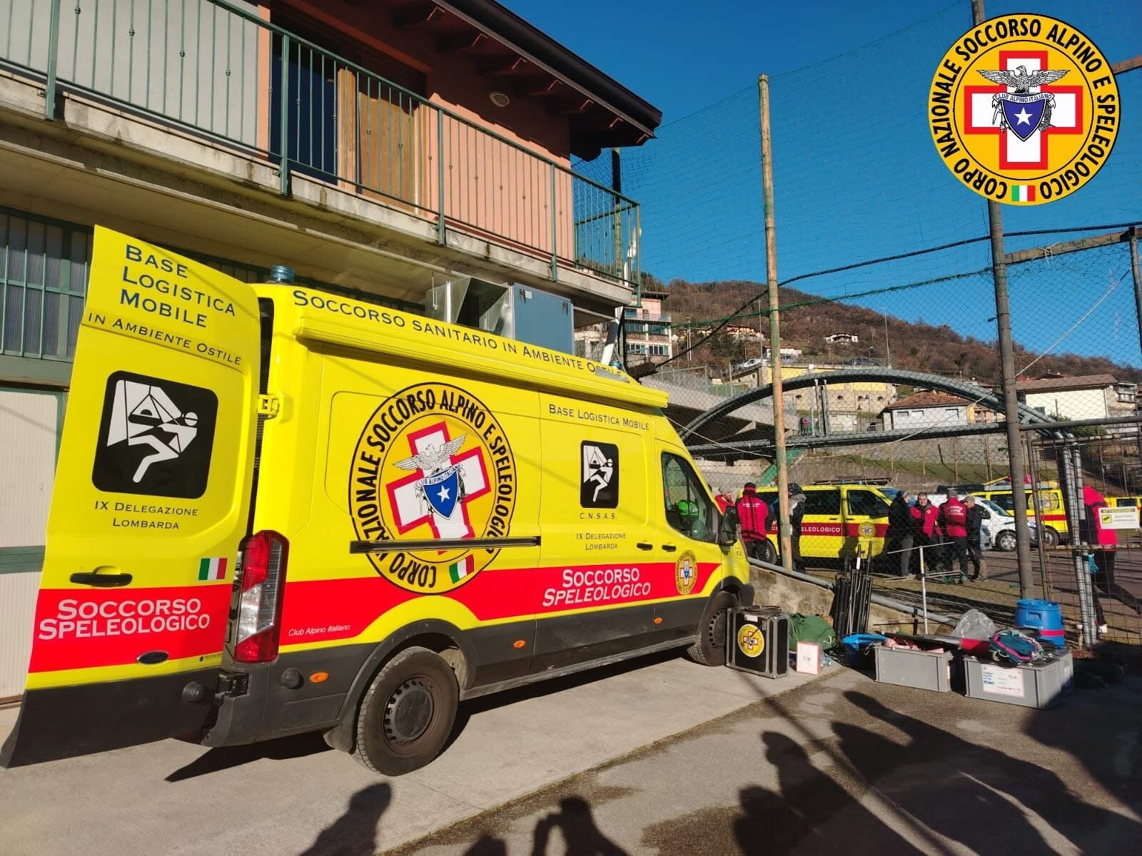 14 dicembre 2024. Grotta Bueno Fonteno (BG). Anche una squadra Speleo dall&rsquo;Emilia Romagna per soccorrere la speleologa infortunata.