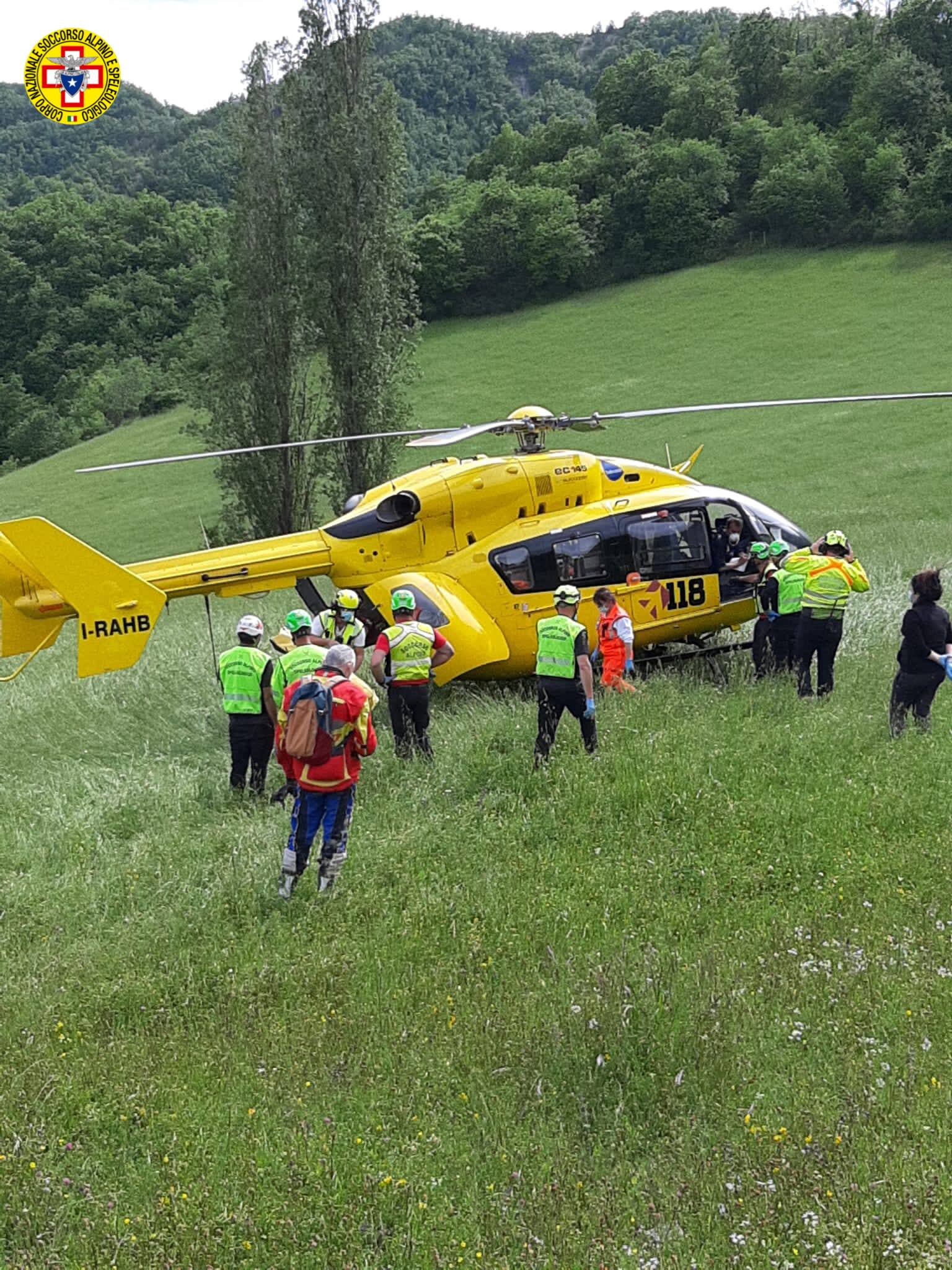 23 maggio 2021. Montevcecchio (FC). Cade durante escursione con moto da enduro.
