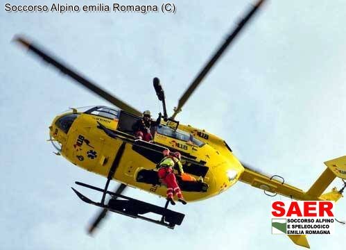 25 settembre 2017 -Loc. Grande Faggio (Tizzano Val Parma &ndash; PR). Scivola sul sentiero e batte la testa. Trasportato in ospedale in elicottero.