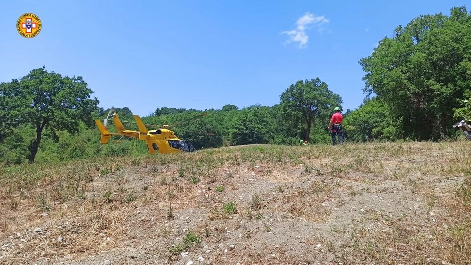 26 giugno 2022. La Filanda - Pennabilli (RN). Cade con la moto da enduro.