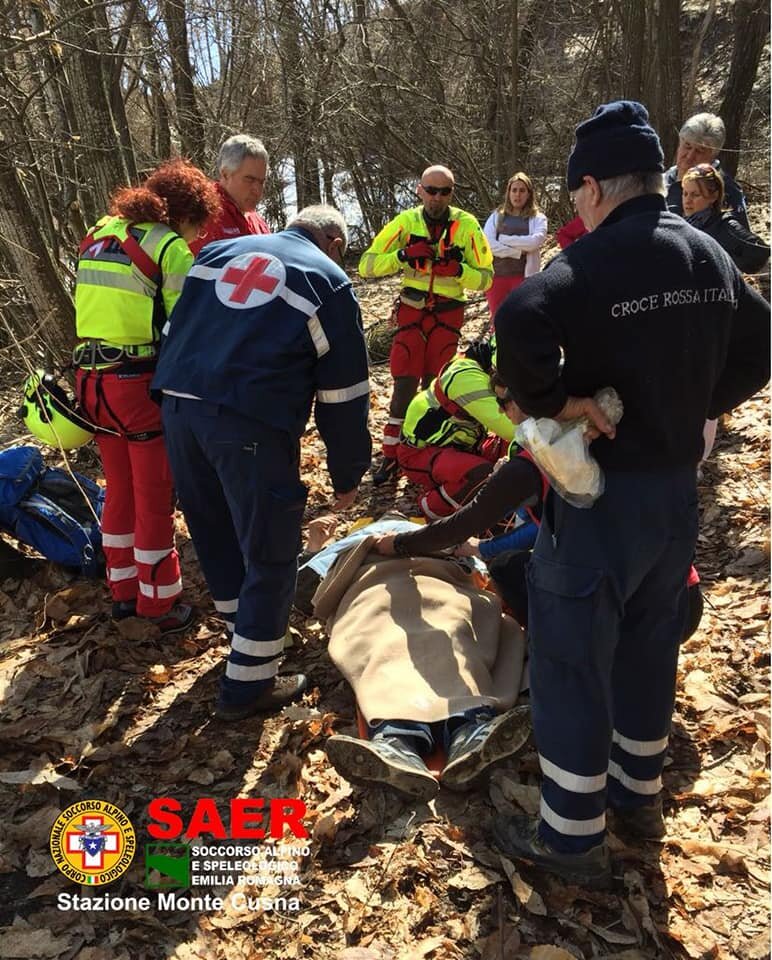 30 marzo 2018. Cavanegria di Toano (RE). Malore nel bosco, ottantunenne trasportato in ospedale.
