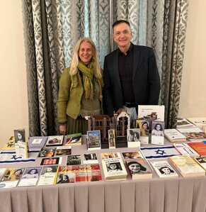 9f479f78-68bf-4b0d-a435-fdd6a1a88e43