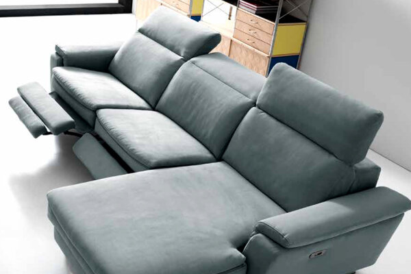 divano Aerre divano moderno in tessuto grigio - con penisola e meccanismo relax