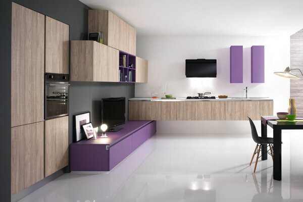 cucina Spar cucina moderna - colore viola ametista - rovere naturale - con basi sospese ed elementi a giorno
