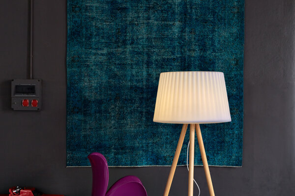 complementi d'arredo MyYour lampada bianca - treppiede in legno trattato - sia da interno che da esterno complementi d'arredo MyYour lampada bianca - treppiede in legno trattato - sia da interno che da esterno