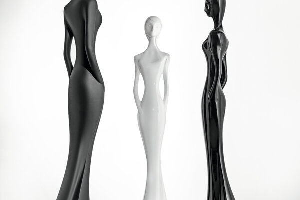 complementi d'arredo MyYour illuminazione - piantane colori bianco e nero - figura femminile stilizzata complementi d'arredo MyYour illuminazione - piantane colori bianco e nero - figura femminile stilizzata