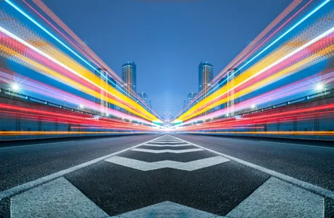 imgi_3_blurred-traffic-light-trails-road