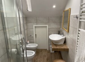 foto%20sara%20in%20venice2024-12-19%2009.08.19.jpeg foto%20sara%20in%20venice2024-12-19%2009.08.19.jpeg