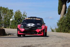 a_l10821.jpeg a_l10821.jpeg