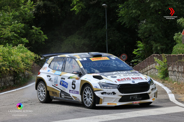 a_l10063.jpeg a_l10063.jpeg