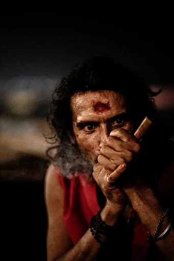 06-aghori-cannabis-varanasi 06-aghori-cannabis-varanasi