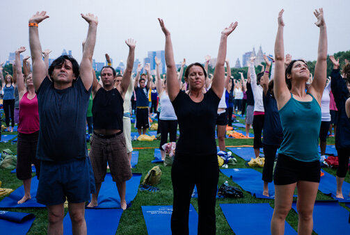 yoga-central-park.jpeg yoga-central-park.jpeg