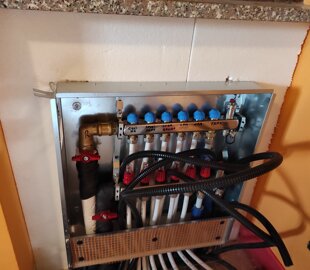 impianto termico , predisposizione collettore con termovalvole 