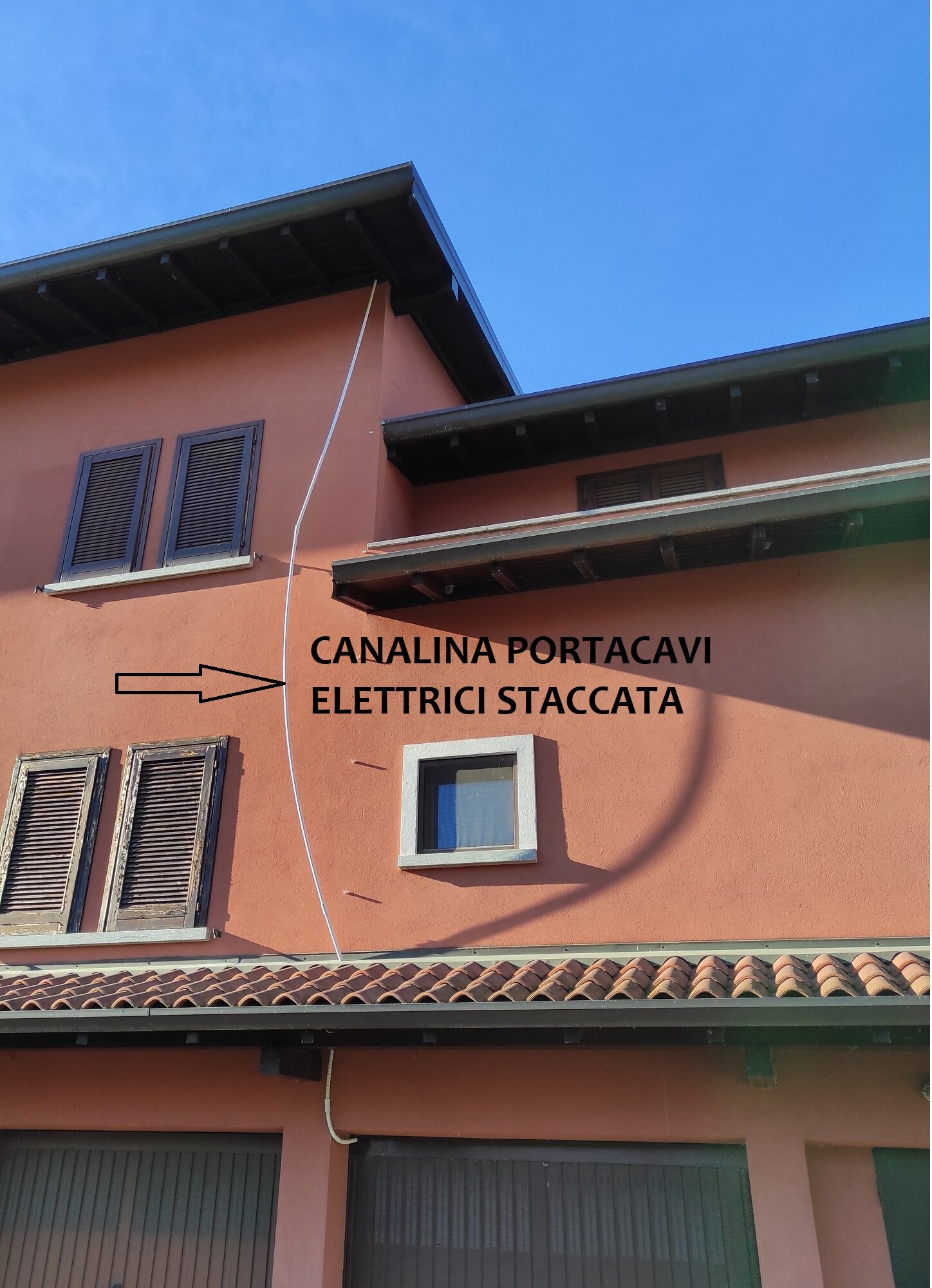 1786552634124.jpeg codardi atti vandalici