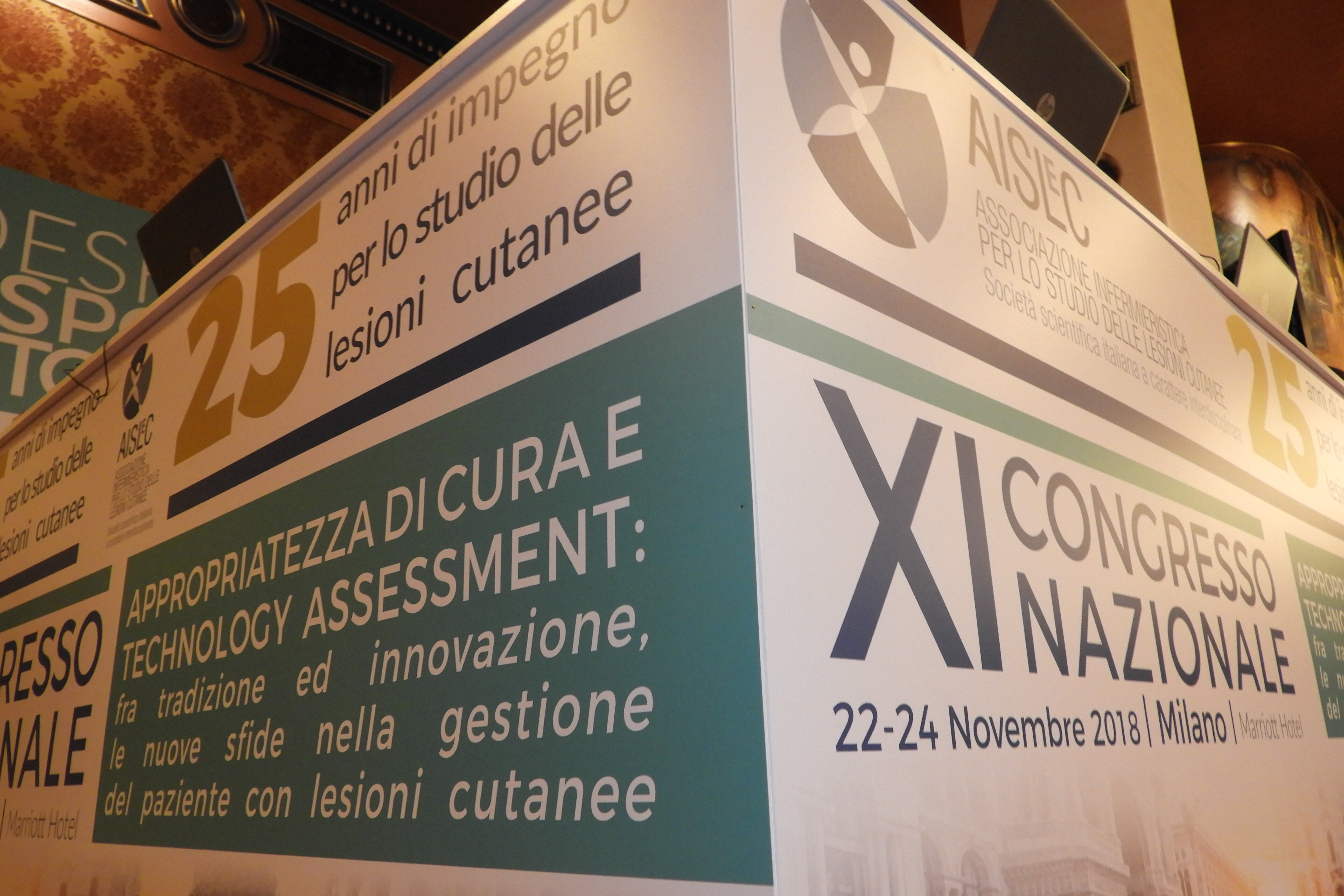 Make it simple, easy and fast. That's what the matters in project management.