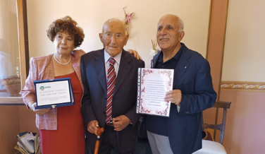 b78cad0e-dd54-4f58-a7bf-2cb8a1cd8244