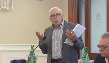 4ac97eb2-1e14-4c68-804d-38d050d35458