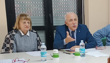 ef64c6e1-149b-4f25-8af5-57ac6e1cdc06