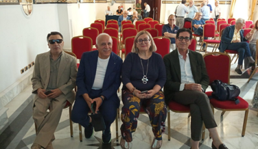 dee6ff16-4d67-4bf4-8191-8f9f517b137e