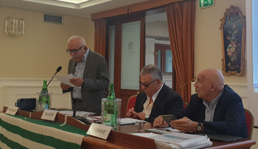 f8a35f9e-77e2-49d6-ae9e-8897bab3a404