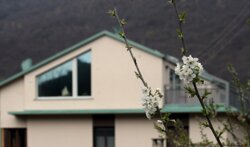 e233f13c-a517-4cc3-affa-d48f439077fe