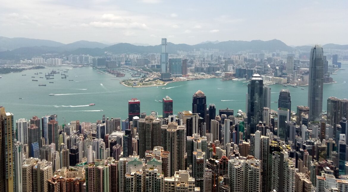 6bd1e7cb-8f40-42c4-a7bb-4110dc1d3c8b