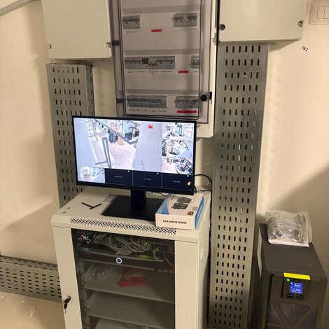 quadri%20(4).jpeg quadri%20(4).jpeg