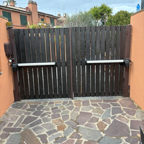 cancello.jpeg cancello.jpeg