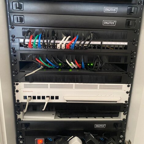 rack3.jpeg rack3.jpeg