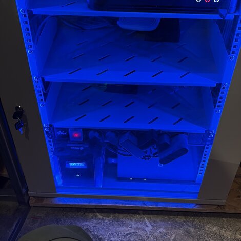 rack1.jpeg rack1.jpeg