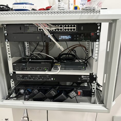 rack3.jpeg rack3.jpeg