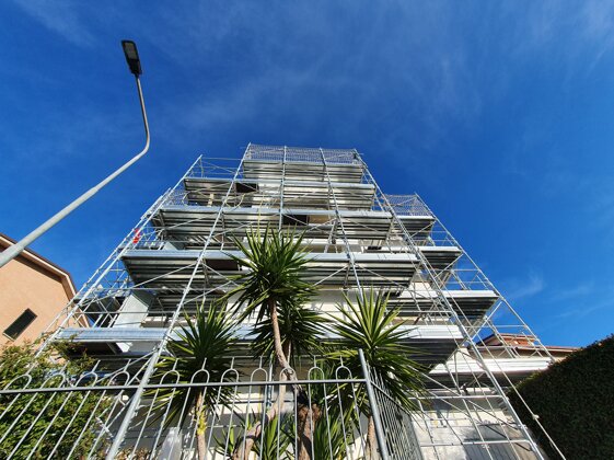 ddae61f7-cc43-4cab-b5c5-f9889a23fdea