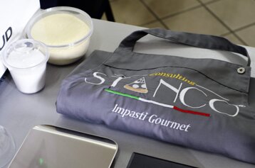 d313da28-3f4e-4e93-9c85-c32fbd21fa26