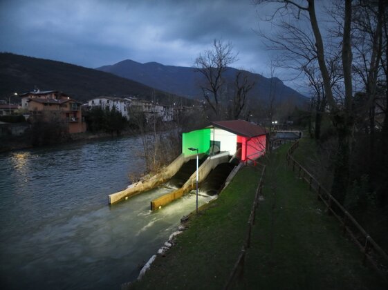 59503d5e-2cbe-4ee9-b673-551ece797eae