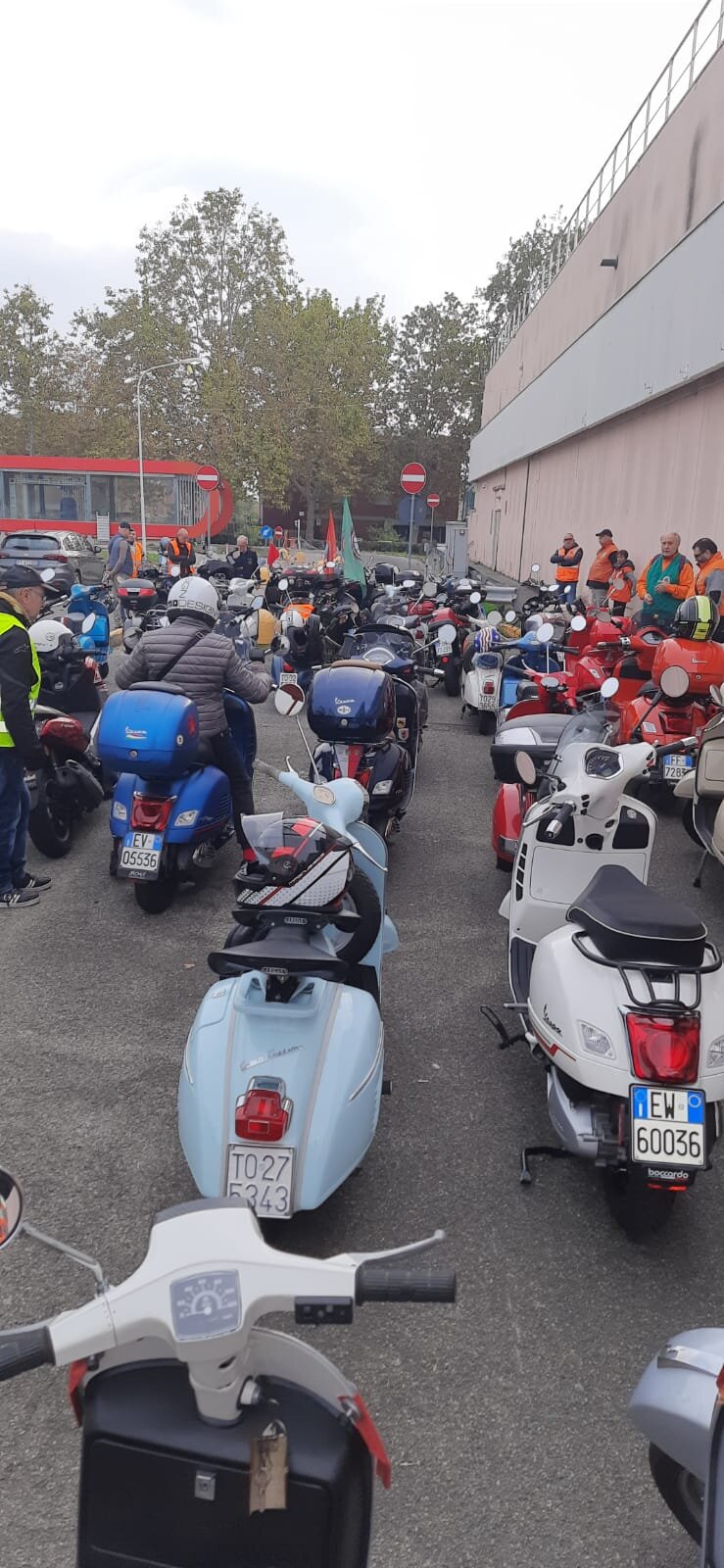 1b78b880-4c69-4b45-bbaa-2244e0aec9b3