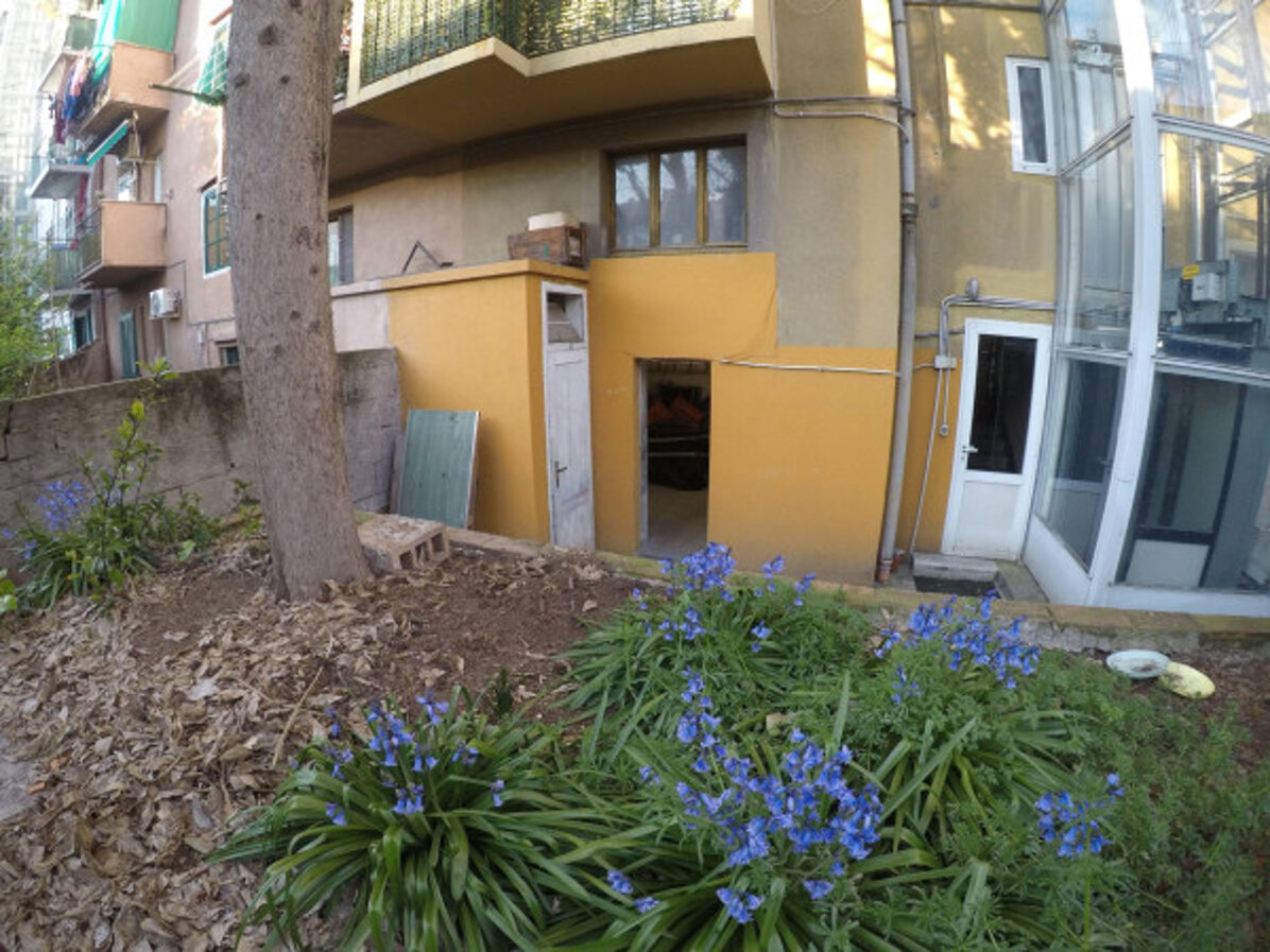 cortile condominiale.jpeg