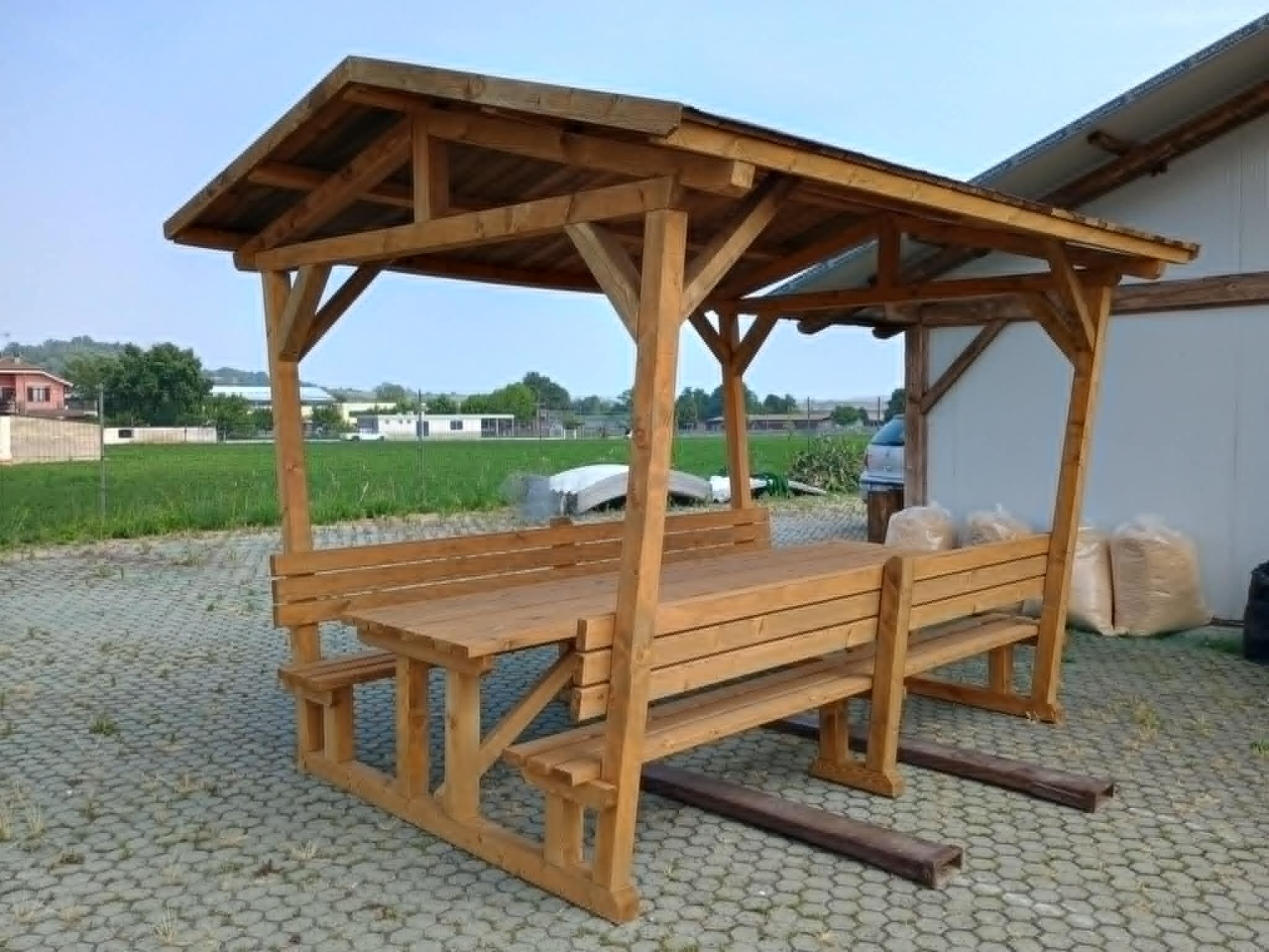 Tavolo in legno