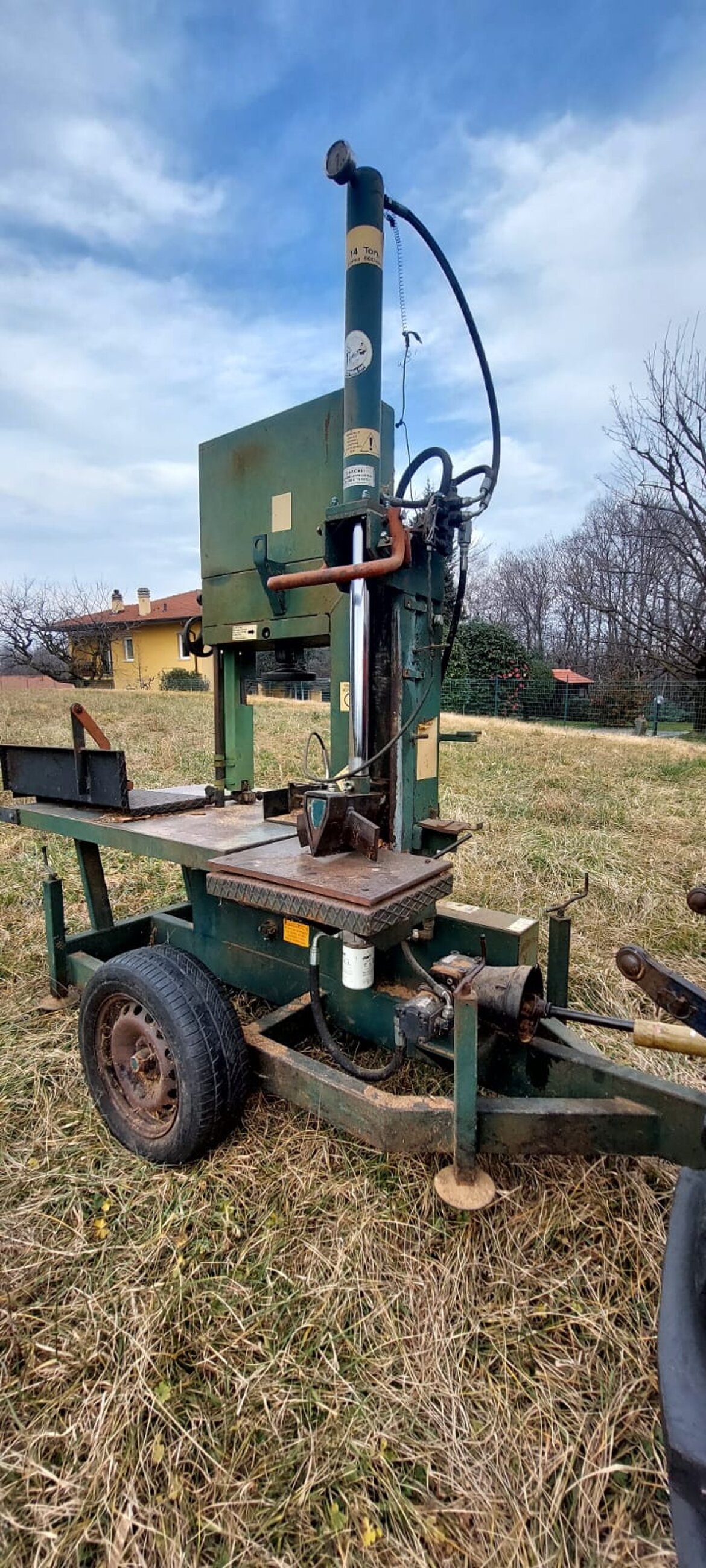 Spaccalegna automatico