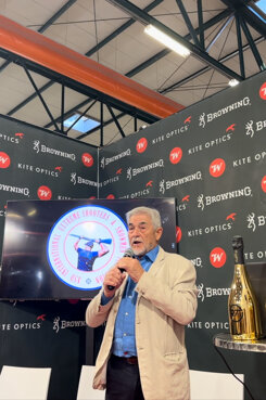 ce78d100-dbca-41be-bf0c-d5710e66ca83