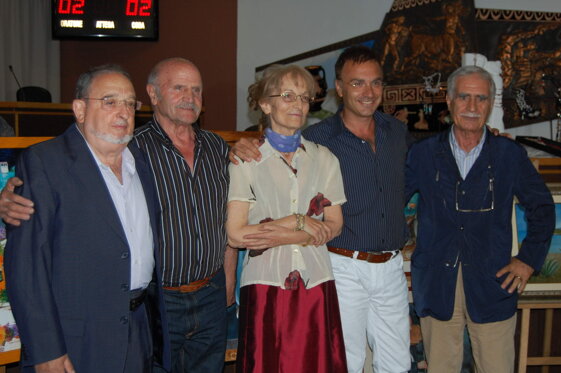 8265cf32-0ad4-49ee-b8fb-3c90651ae737