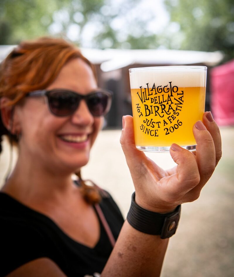 c6c18aad-8ddd-4dc3-8609-c3abe8a0abf8 c6c18aad-8ddd-4dc3-8609-c3abe8a0abf8