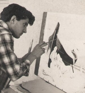 colpo-del-primo-piano-di-una-donna-che-indossa-una-bella-collana-d-argento-con-un-ciondolo.jpeg colpo-del-primo-piano-di-una-donna-che-indossa-una-bella-collana-d-argento-con-un-ciondolo.jpeg