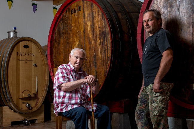 93d864d9-a3a1-49a2-a6e5-b88bfed49ab2