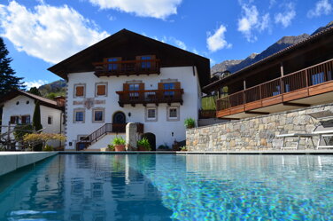 1691ffc6-b985-4bb0-bd0c-ea6a26a20e23