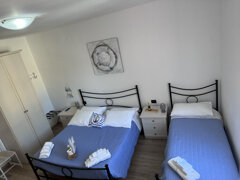 dbba94e5-49e5-4271-b32f-ff0af2093274