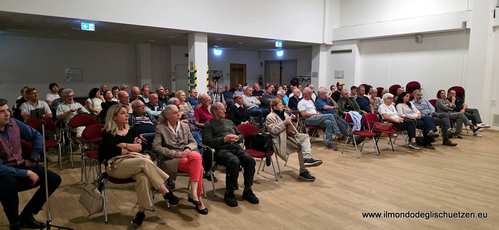 896fd9f7-1d25-4a7c-8648-b48483e56ac9.jpg 896fd9f7-1d25-4a7c-8648-b48483e56ac9.jpg